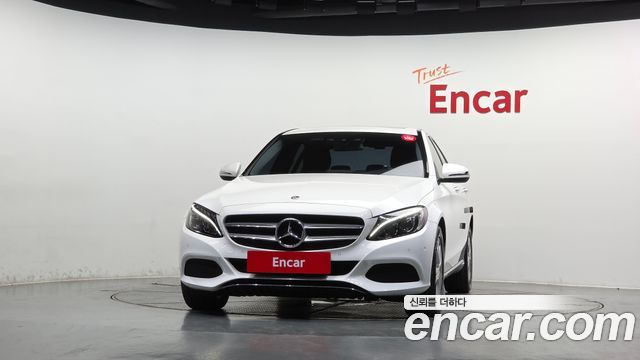 Mercedes-Benz C-Class (W205) C220 d 4MATIC 2018 — фото 3