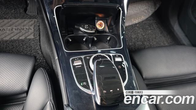 Mercedes-Benz C-Class (W205) C220 d 4MATIC 2018 — фото 21