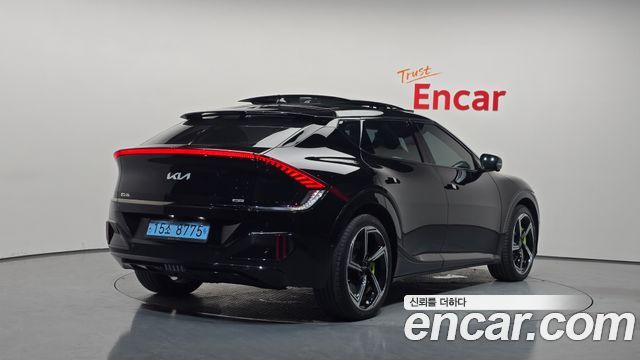 Kia EV6 GT 4WD 2023 — фото 2