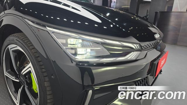 Kia EV6 GT 4WD 2023 — фото 22