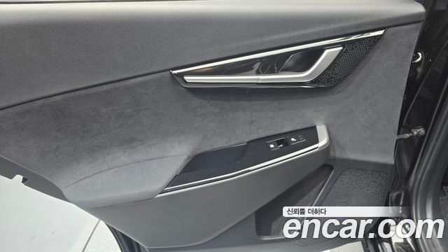 Kia EV6 GT 4WD 2023 — фото 25