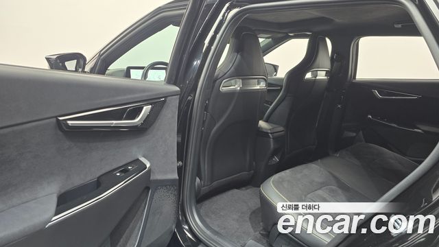 Kia EV6 GT 4WD 2023 — фото 27