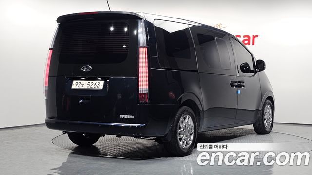 Hyundai Staria Cargo 5-Seater Modern 2022 — фото 2