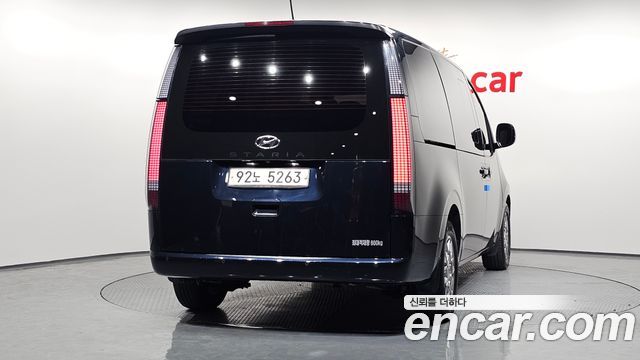 Hyundai Staria Cargo 5-Seater Modern 2022 — фото 4