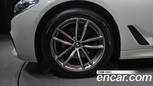 BMW 5 Series (G30) 520d M Sport package 2017 — фото 5