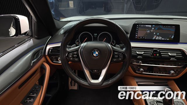 BMW 5 Series (G30) 520d M Sport package 2017 — фото 13