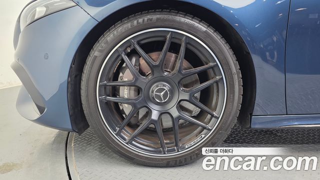 Mercedes-Benz A-Class (W177) AMG A45 4MAITC+ Hatchback 2023 — фото 5