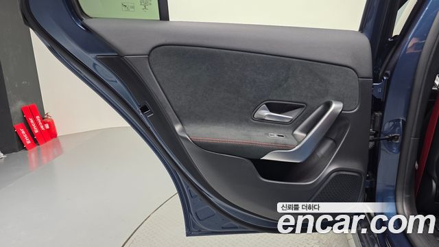Mercedes-Benz A-Class (W177) AMG A45 4MAITC+ Hatchback 2023 — фото 25