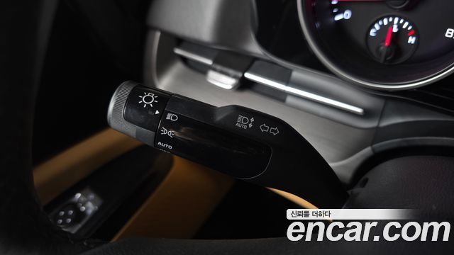 Kia Carnival (IV) Gasoline 9-Seater Prestige 2023 — фото 32