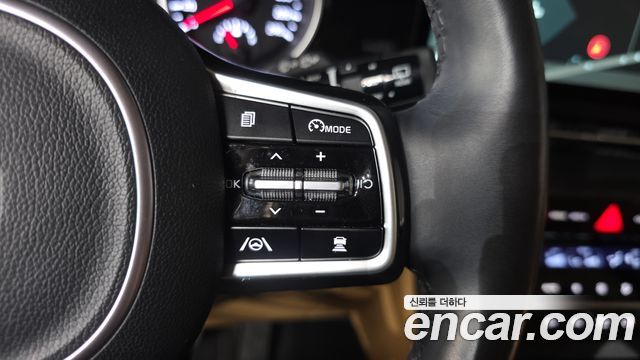 Kia Carnival (IV) Gasoline 9-Seater Prestige 2023 — фото 34