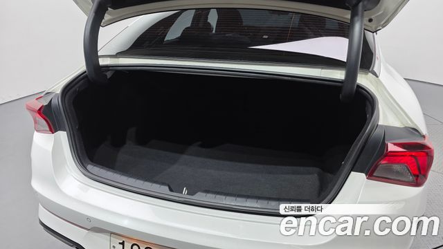Kia K5 (III) 2.0 Trendy 2021 — фото 29