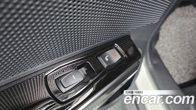 KG Mobility (SsangYong) Tivoli 1.6 2WD V3 2024 — фото 17