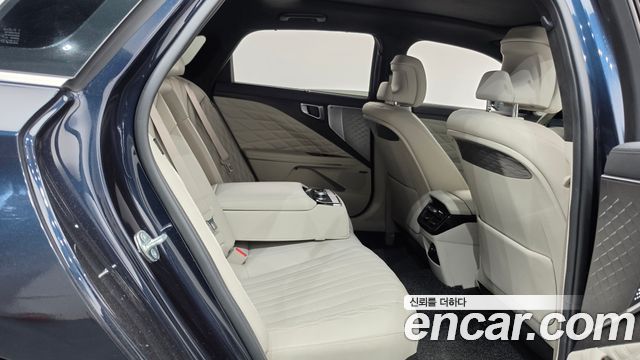 Kia K8 Hybrid Signature 2023 — фото 12