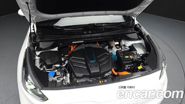 Kia Niro Plus Air 2024 — фото 6