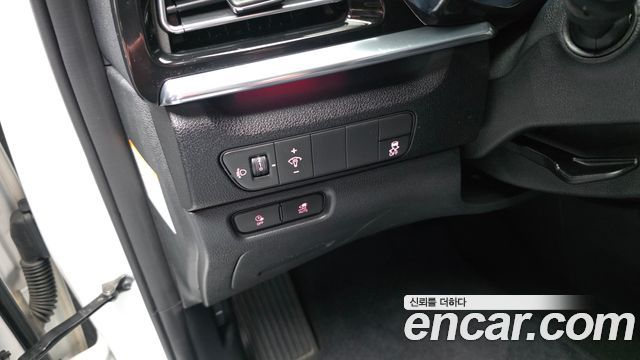 Kia Niro Plus Air 2024 — фото 20