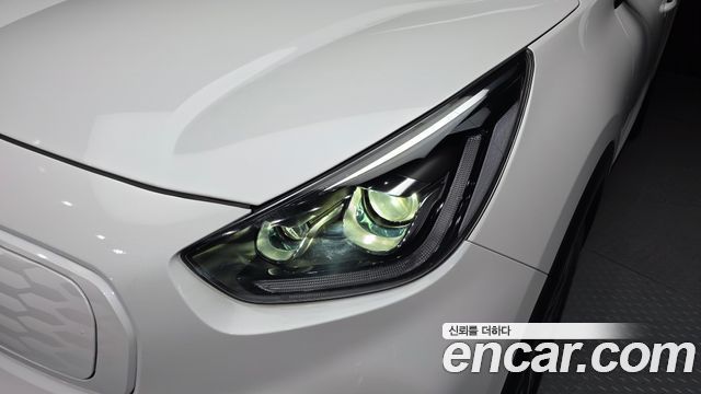 Kia Niro Plus Air 2024 — фото 22