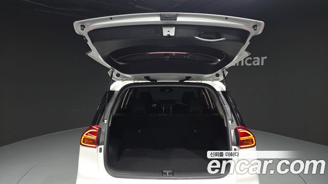 Kia Niro Plus Air 2024 — фото 30