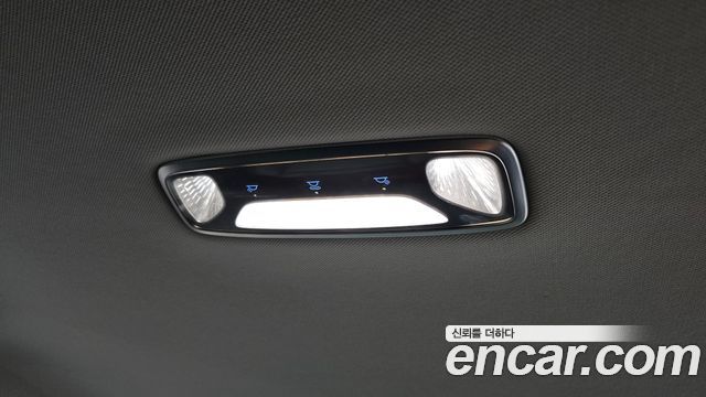 Genesis GV70 2.2 Diesel 2WD 2023 — фото 31
