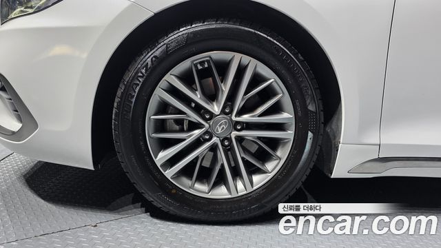Hyundai Grandeur (IG) 2.4 Premium 2019 — фото 5