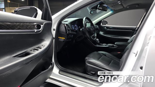Hyundai Grandeur (IG) 2.4 Premium 2019 — фото 10