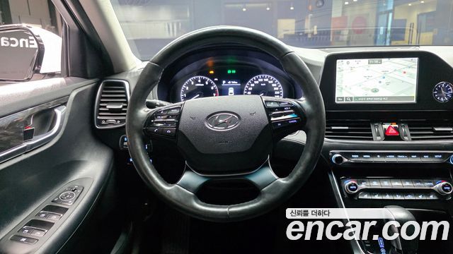 Hyundai Grandeur (IG) 2.4 Premium 2019 — фото 14