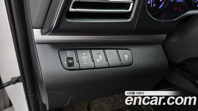 Hyundai Avante (AD) 1.6 Smart Choice 2020 — фото 16