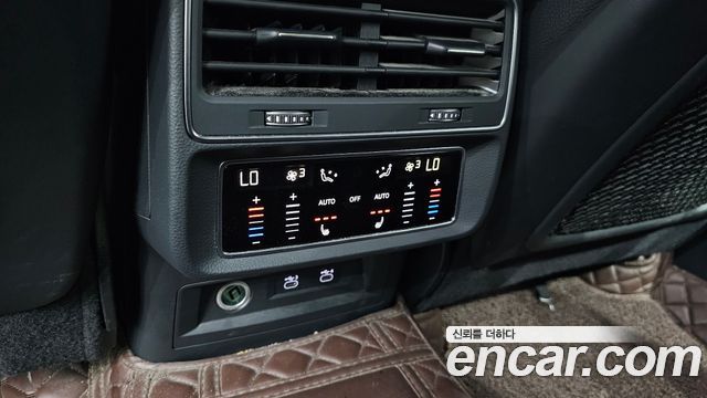 Audi Q8 (4M) 45 TDI Quattro Premium 2021 — фото 19