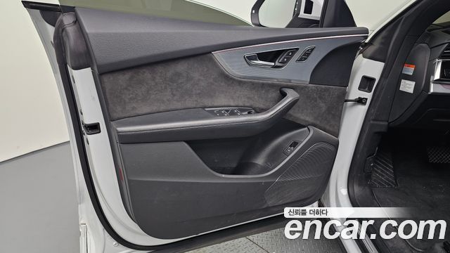 Audi Q8 (4M) 45 TDI Quattro Premium 2021 — фото 24