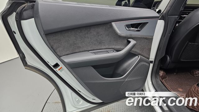 Audi Q8 (4M) 45 TDI Quattro Premium 2021 — фото 25