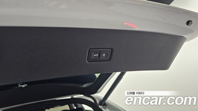 Audi Q8 (4M) 45 TDI Quattro Premium 2021 — фото 30