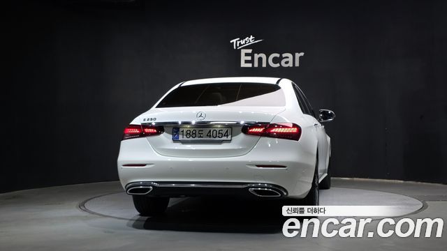 Mercedes-Benz E-Class (W213) E250 Avantgarde 2022 — фото 4