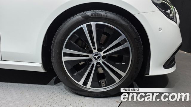 Mercedes-Benz E-Class (W213) E250 Avantgarde 2022 — фото 21