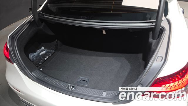 Mercedes-Benz E-Class (W213) E250 Avantgarde 2022 — фото 31