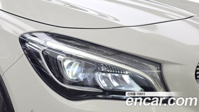 Mercedes-Benz CLA-Class (C117) CLA220 AMG Line 2018 — фото 22