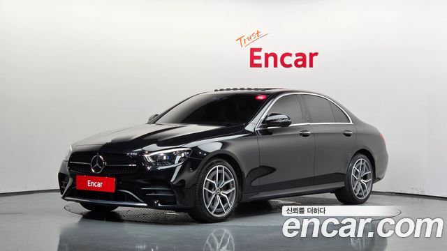 Mercedes-Benz E-Class (W213) E220d 4MATIC AMG Line 2023 — фото 1