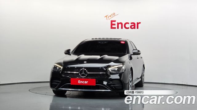 Mercedes-Benz E-Class (W213) E220d 4MATIC AMG Line 2023 — фото 3