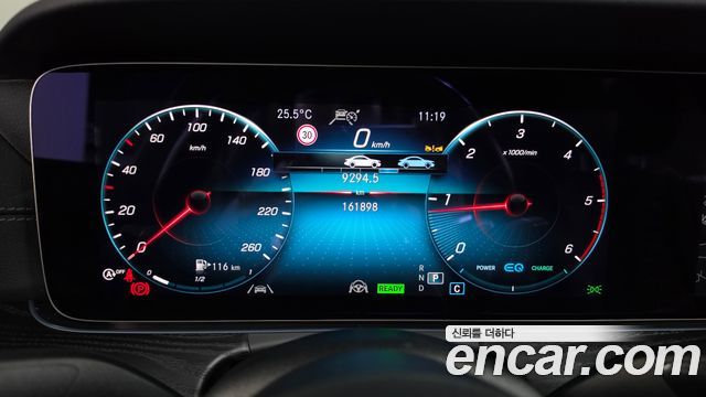Mercedes-Benz E-Class (W213) E220d 4MATIC AMG Line 2023 — фото 8
