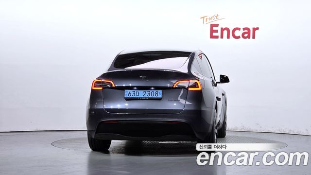 Tesla Model Y RWD 2024 — фото 4