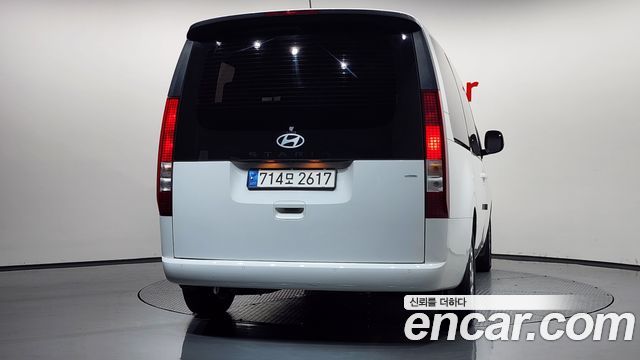 Hyundai Staria 4WD Tourer 11-Seater Modern 2025 — фото 4