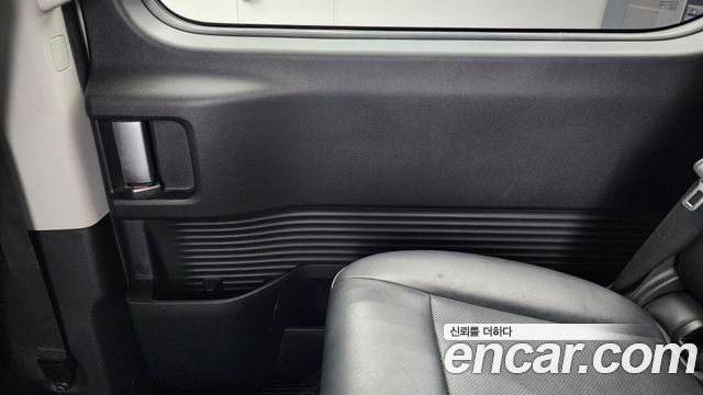 Hyundai Staria 4WD Tourer 11-Seater Modern 2025 — фото 25