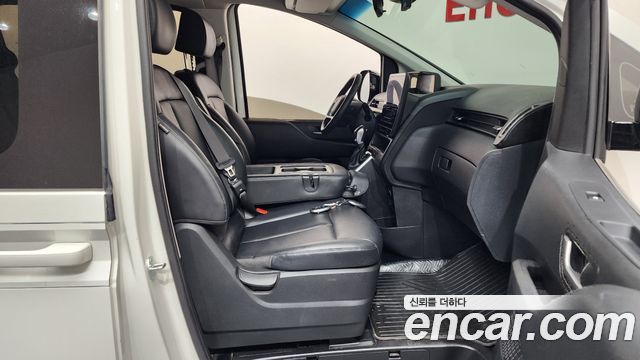 Hyundai Staria 4WD Tourer 11-Seater Modern 2025 — фото 26