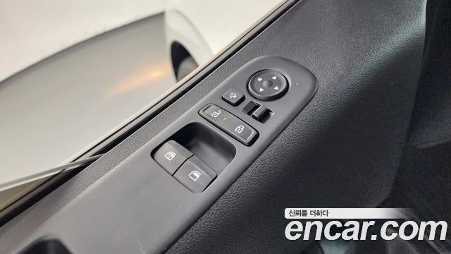 Hyundai Staria 4WD Tourer 11-Seater Modern 2025 — фото 27