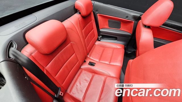 Volkswagen Golf (VI) 2.0 TDI Cabriolet 2013 — фото 11
