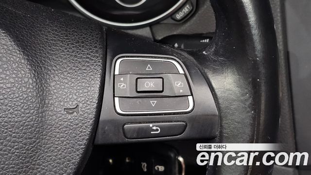 Volkswagen Golf (VI) 2.0 TDI Cabriolet 2013 — фото 14