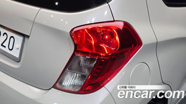 Chevrolet Spark LS 2019 — фото 23