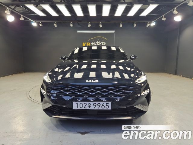 Kia K8 2.5 Gasoline 2WD Signature Special 2023 — фото 1