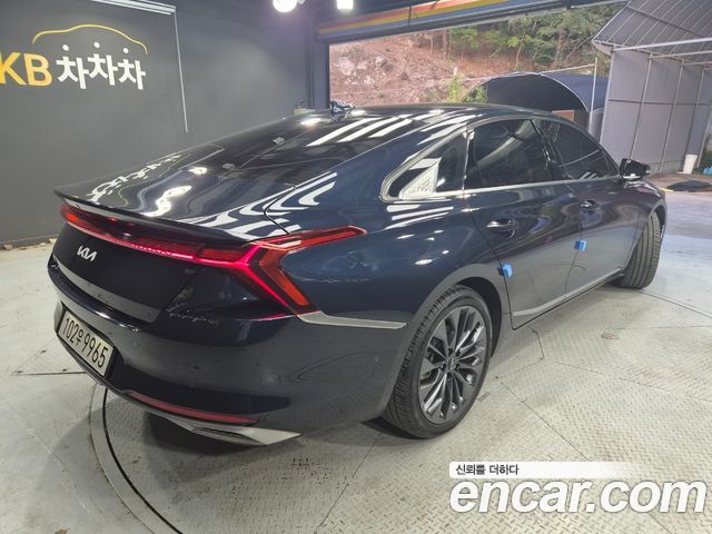 Kia K8 2.5 Gasoline 2WD Signature Special 2023 — фото 4