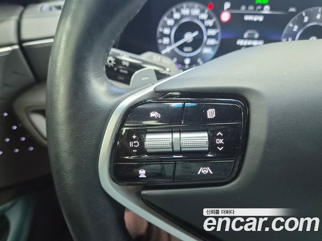 Kia K8 2.5 Gasoline 2WD Signature Special 2023 — фото 17
