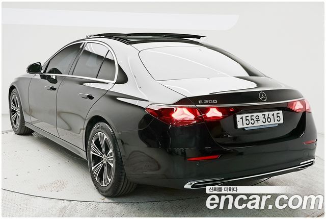 Mercedes-Benz E-Class (W214) E200 Avantgarde 2024 — фото 2