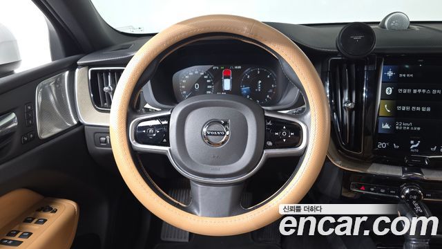 Volvo XC60 (II) D5 Inscription 2020 — фото 13